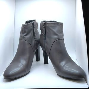 Franco Sarto gray 3.5 inch heeled ankle boots. Women's U.S. size 9M, EU size 39